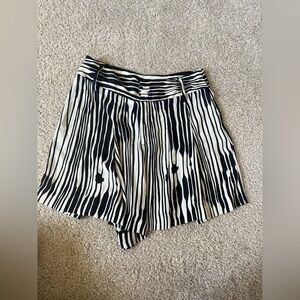 ALICE & OLIVIA shorts